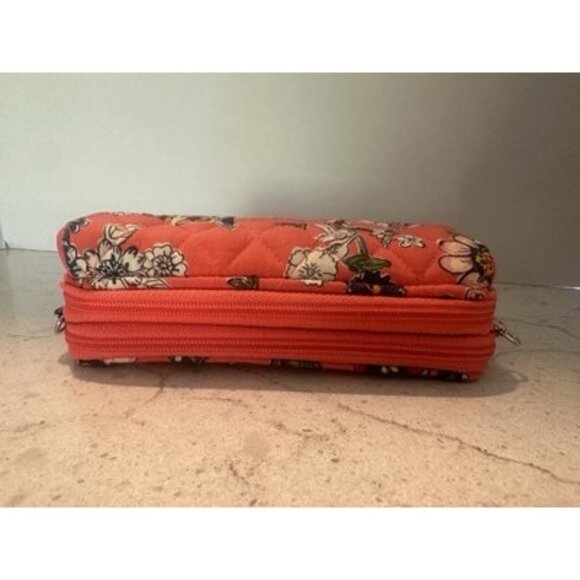 Vera Bradley Coral Floral Wallet Zip Around Closure iPhone Holder Never Used - Picture 6 of 16